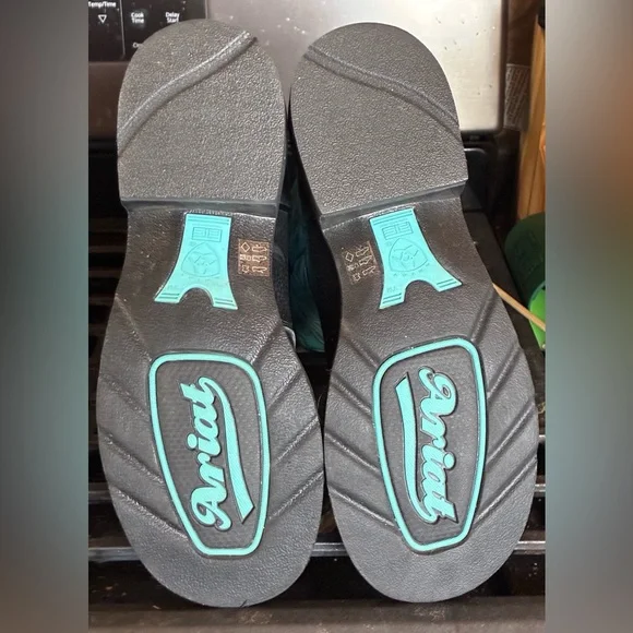 “Ariat” Leather Western Boots  
Size 8.5 - Picture 10 of 12